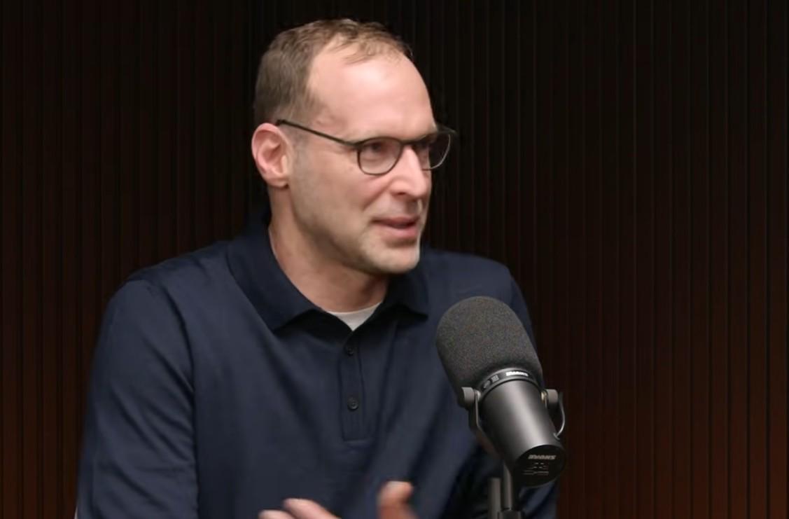 开云体育最新网址-切赫：难以释怀08年欧冠失利；C罗是努力典范，梅西有绝世天赋