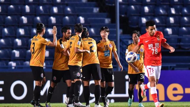 爱游戏体育-【亚冠】宁浩旭造对手乌龙 广州队1比5泰港6战全败